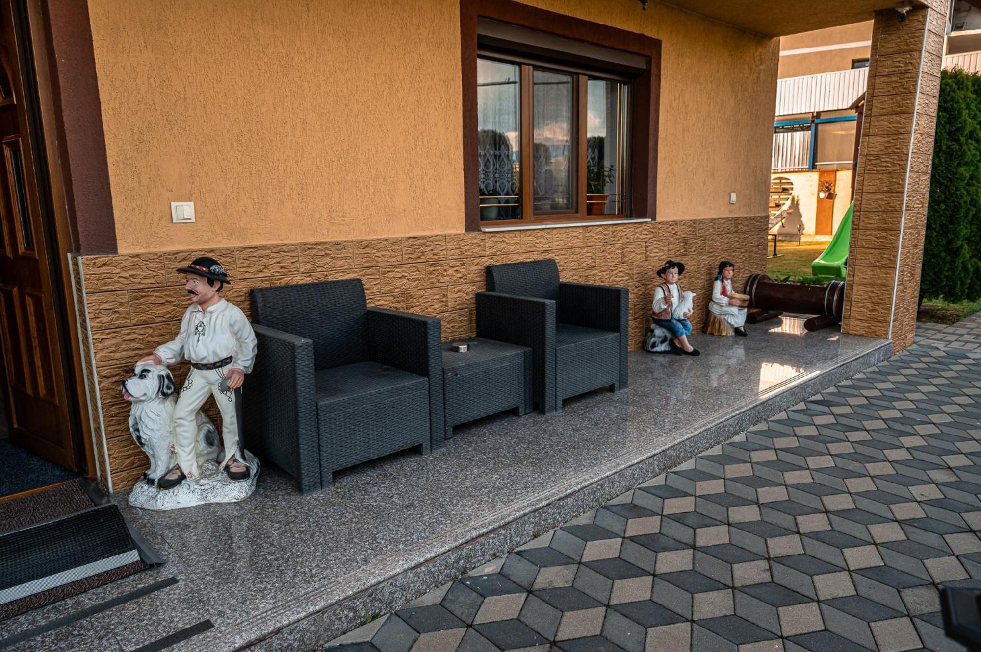 Pensiunea Teo Caransebes Bagian luar foto